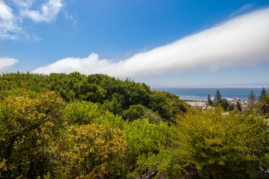 To Let 3 Bedroom Property for Rent in Kalk Bay Western Cape